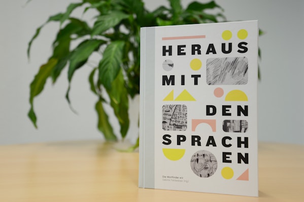 The book "Heraus mit den Sprachen" 